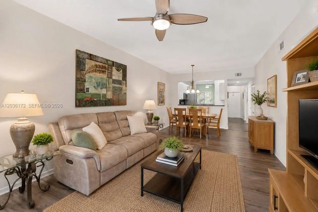 7715 Yardley Drive #212, Tamarac