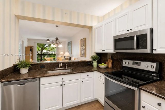 3 of 90 - 7715 Yardley Drive #212, Tamarac, FL