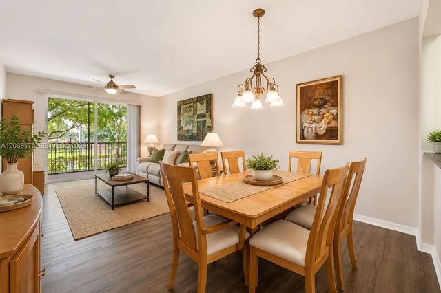4 of 90 - 7715 Yardley Drive #212, Tamarac, FL