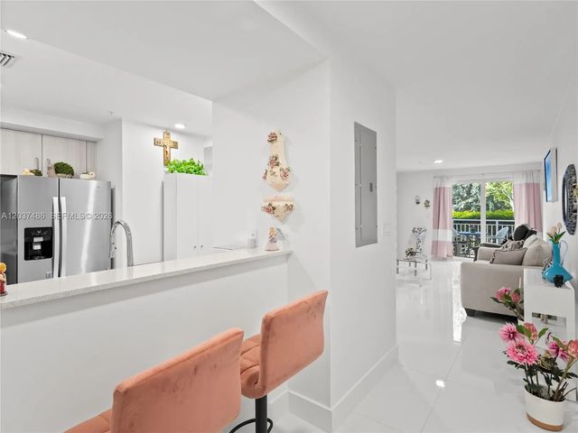 4 of 22 - 10950 Nw 82nd Street #115, Doral, FL