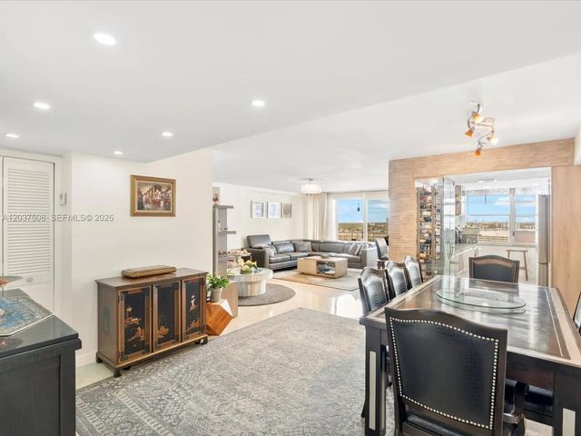 2 of 29 - 18071 Biscayne Boulevard #1401, Aventura, FL