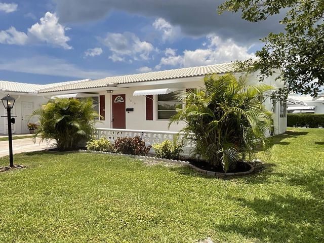 4 of 26 - 2016 Sw 16th Avenue, Boynton Beach, FL