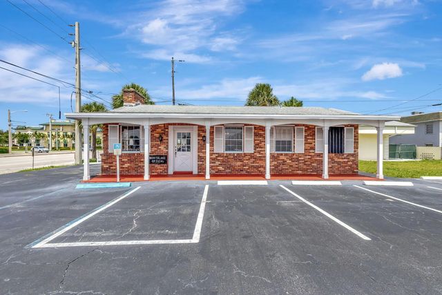 4 of 14 - 610 Northlake Boulevard, Lake Park, FL