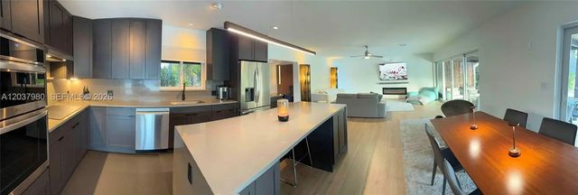 4 of 49 - 2100 Ne 24th Street, Wilton Manors, FL