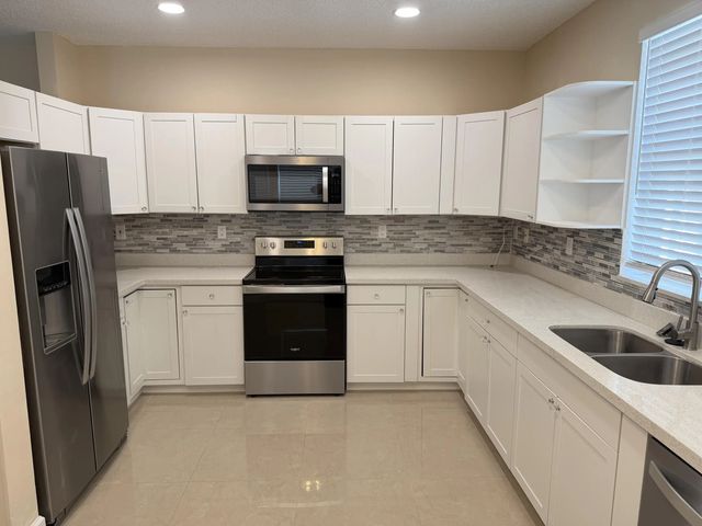 2 of 19 - 940 Doveplum Court, Hollywood, FL