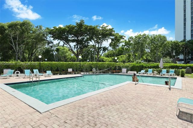 5 of 41 - 20308 Ne 34th Court #38, Aventura, FL