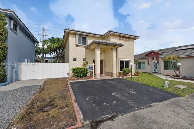 3 of 20 - 18536 Nw 56th Place, Miami Gardens, FL