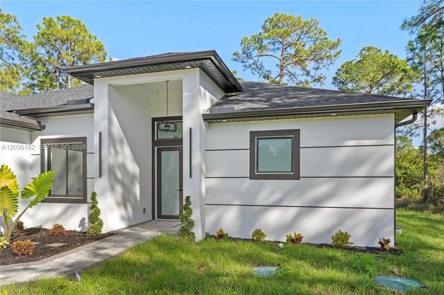 2 of 8 - 1116 Eighth Avenue, Lehigh Acres, FL