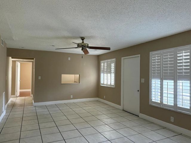 3 of 17 - 320 Se 10th Avenue #c, Pompano Beach, FL