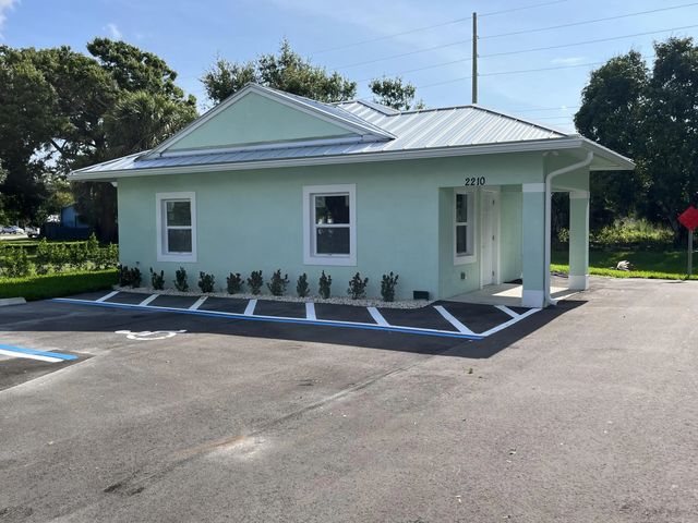 2210 S 40th Street, Fort Pierce