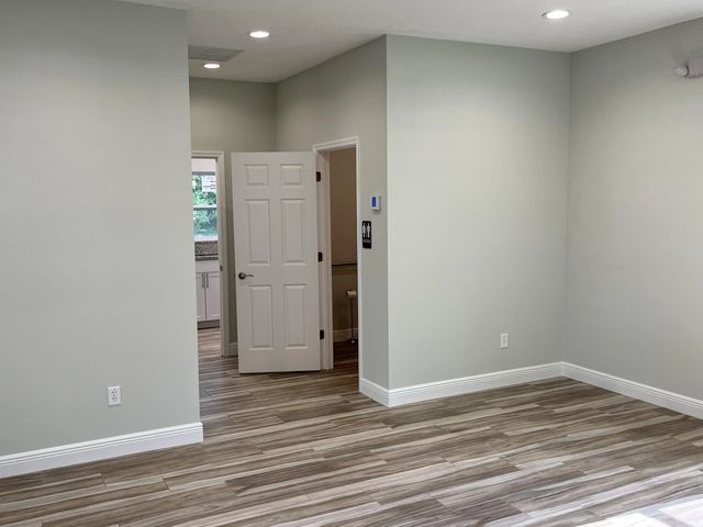 4 of 13 - 2210 S 40th Street, Fort Pierce, FL