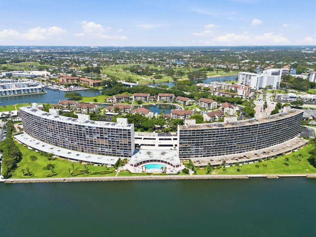 124 Lakeshore Drive #8280, North Palm Beach