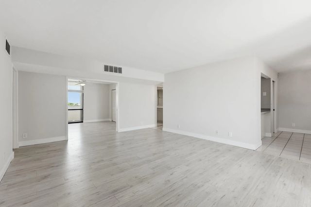 2 of 47 - 124 Lakeshore Drive #8280, North Palm Beach, FL