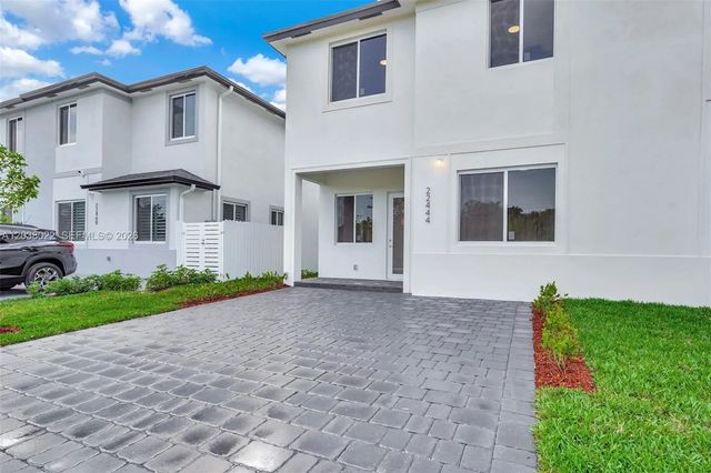 2 of 51 - 22505 Sw 125th Avenue, Miami, FL