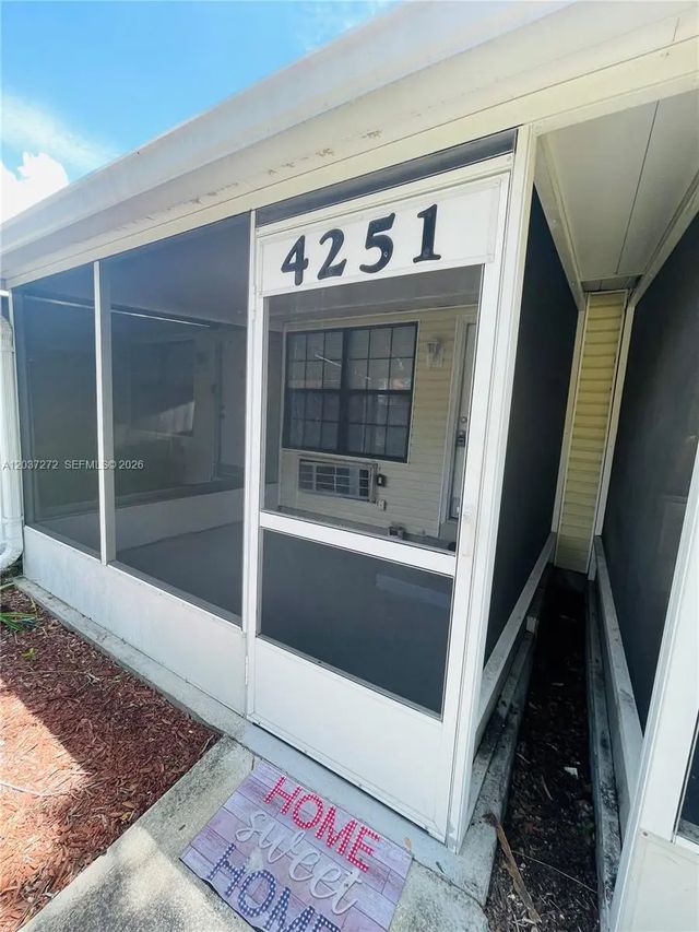 3 of 15 - 4251 E Michigan Street #4251, Orlando, FL
