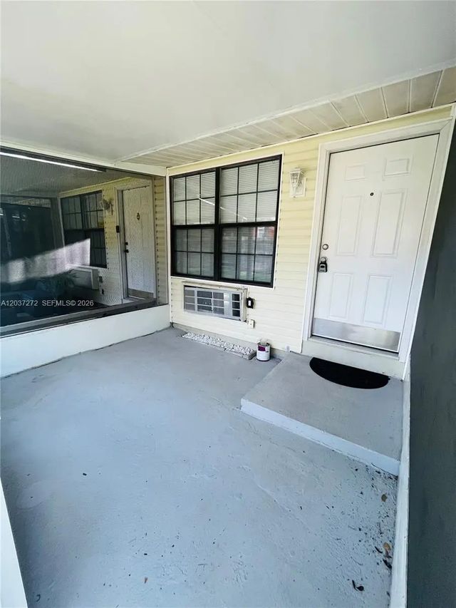 4 of 15 - 4251 E Michigan Street #4251, Orlando, FL