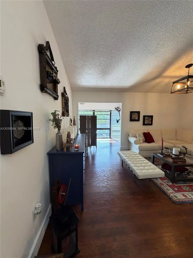 3 of 28 - 4944 Nw 102nd Avenue #204-3, Doral, FL