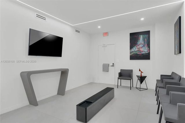 2 of 12 - 909 N Miami Beach Boulevard #502, North Miami Beach, FL
