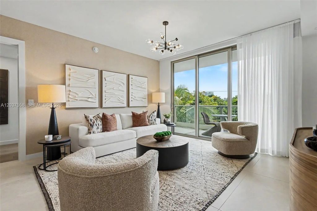 2200 Brickell Avenue #220, Miami