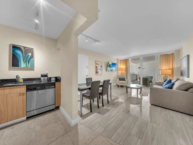 4 of 33 - 2670 E Sunrise Boulevard #323, Fort Lauderdale, FL