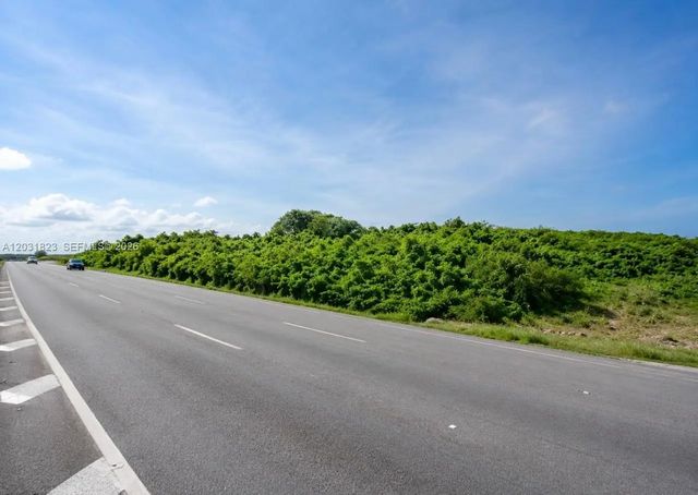 5 of 9 - Autovia Del Este, , 