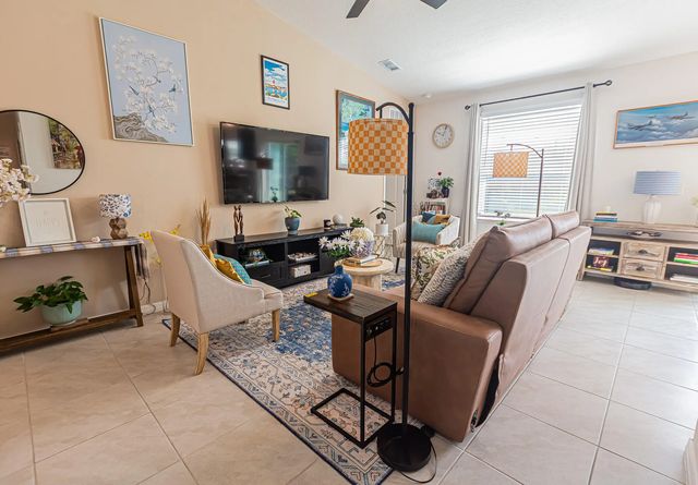 2 of 20 - 1711 Sw Angelo Street, Port St. Lucie, FL