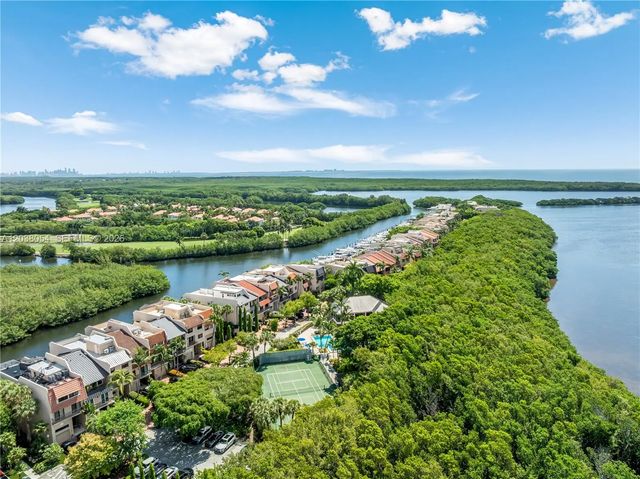 5 of 84 - 6112 Paradise Point Drive, Palmetto Bay, FL