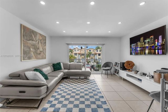 5 of 49 - 460 Nw 86th Place #101, Miami, FL