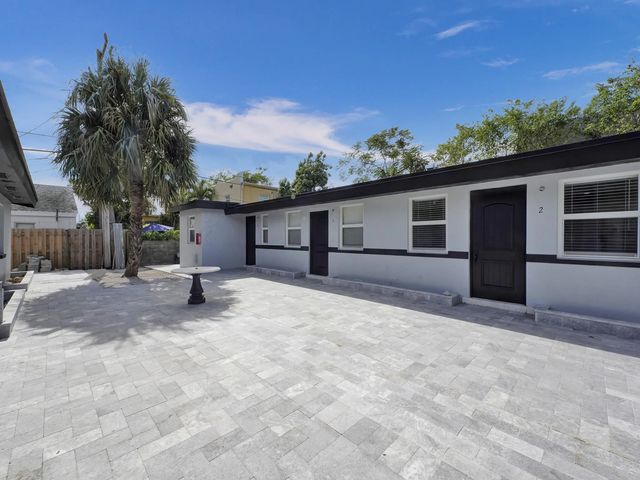 2 of 27 - 332 Walton Boulevard, West Palm Beach, FL