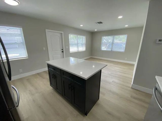 4 of 27 - 332 Walton Boulevard, West Palm Beach, FL