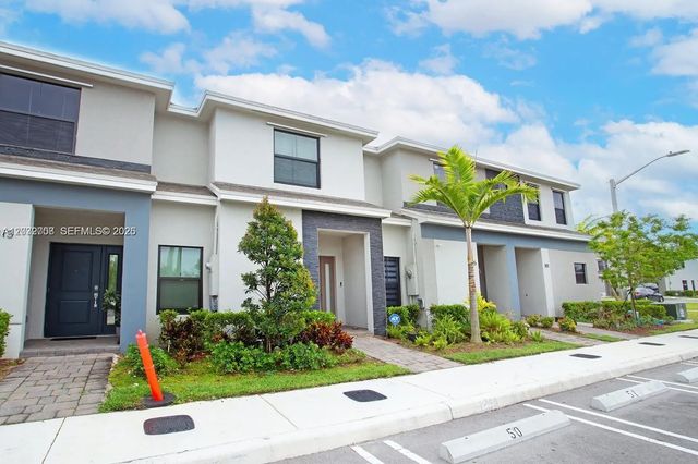 2 of 26 - 109 Ne 3rd Court, Florida City, FL
