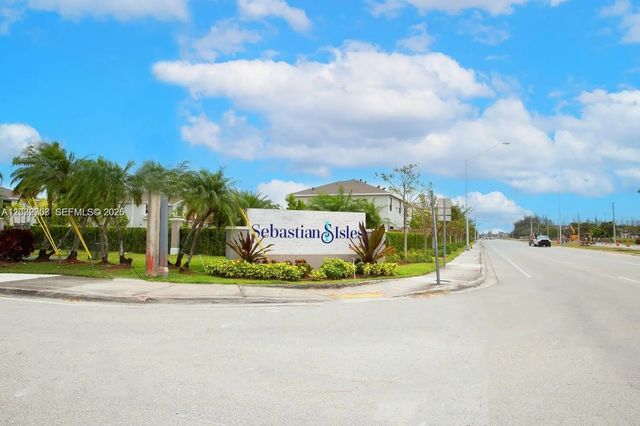 5 of 26 - 109 Ne 3rd Court, Florida City, FL