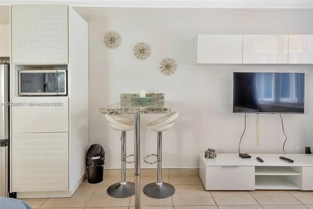 2 of 20 - 19201 Collins Avenue #1001, Sunny Isles Beach, FL