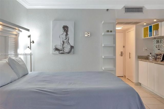 3 of 20 - 19201 Collins Avenue #1001, Sunny Isles Beach, FL