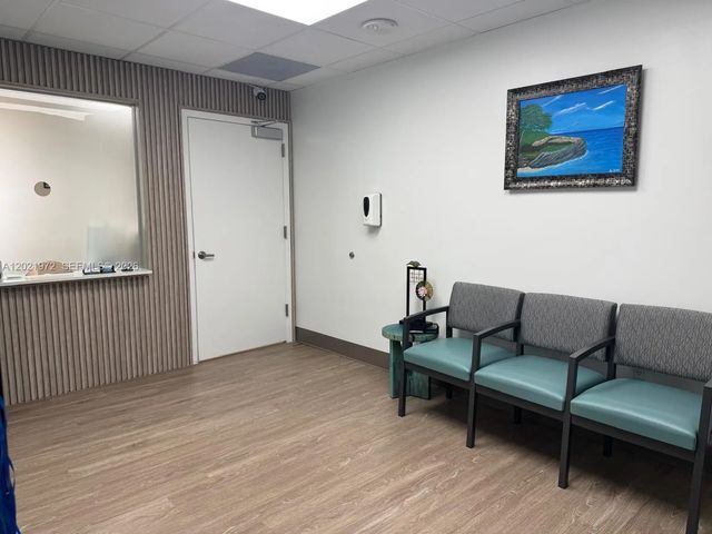 7100 W 20th Avenue #214, Hialeah