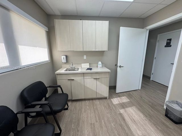 4 of 15 - 7100 W 20th Avenue #214, Hialeah, FL
