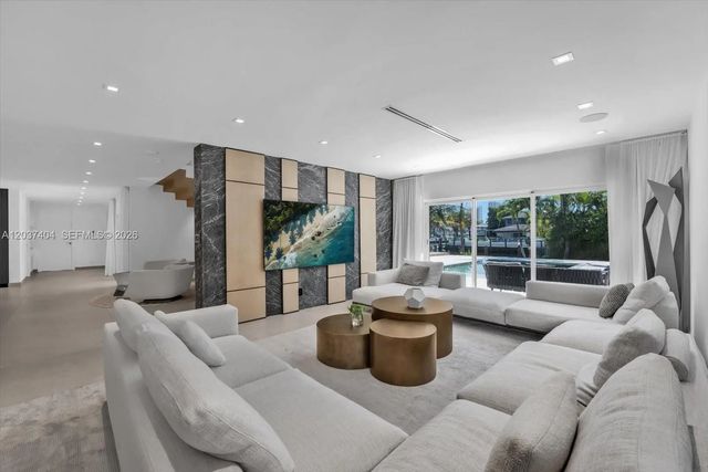 5 of 42 - 431 Layne Boulevard, Hallandale Beach, FL