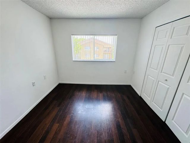5 of 13 - 1068 N Benoist Farms Road #302, West Palm Beach, FL