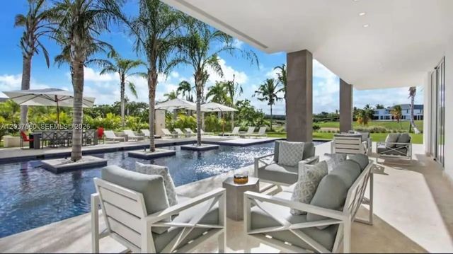 5 of 7 - 0 Caleton Estate 1, , 