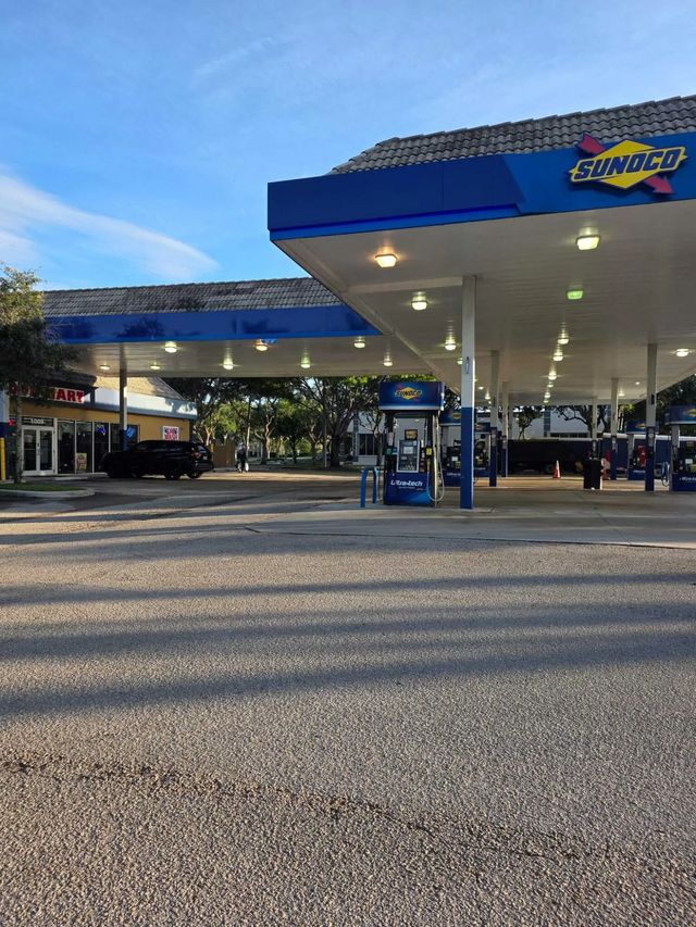 2 of 10 - 1009 N State Road 7, Royal Palm Beach, FL