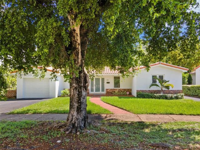811 Capri Street, Coral Gables