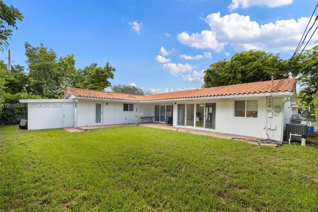 2 of 26 - 811 Capri Street, Coral Gables, FL