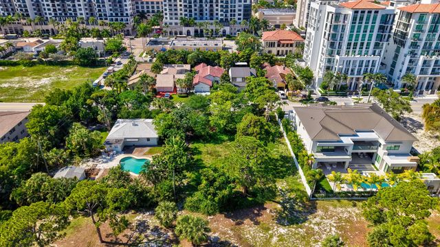 5 of 11 - 442 E Royal Palm Road, Boca Raton, FL