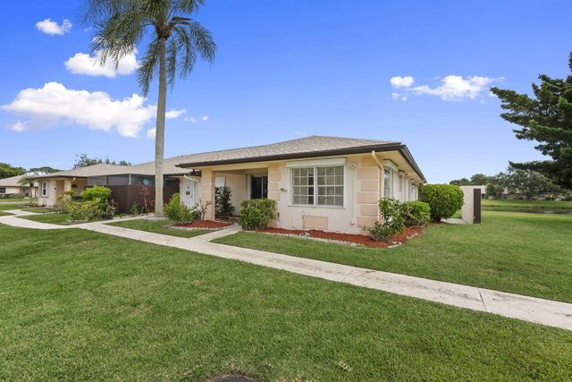 2 of 30 - 5828 Honeybell Court, Fort Pierce, FL