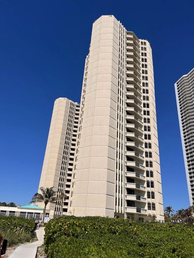 4 of 25 - 2800 N Ocean Drive #a12b, Singer Island, FL