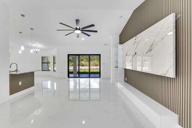 4 of 20 - 2702 50th Street Sw, Lehigh Acres, FL