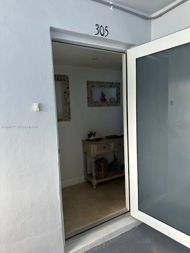 2 of 32 - 320 S Surf Road #305, Hollywood, FL