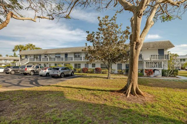 2929 Se Ocean Boulevard #130-8, Stuart