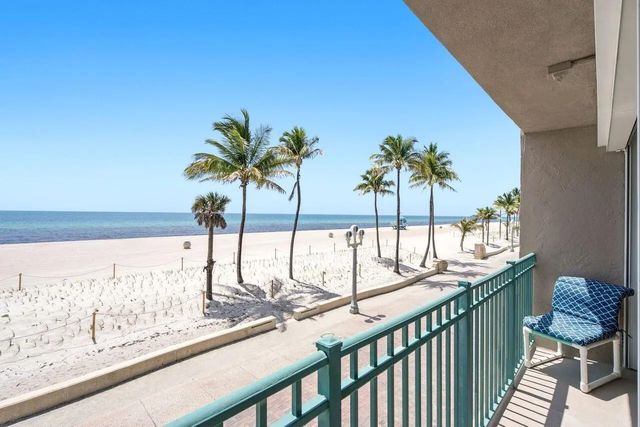 5 of 16 - 201 Van Buren Street #205, Hollywood, FL