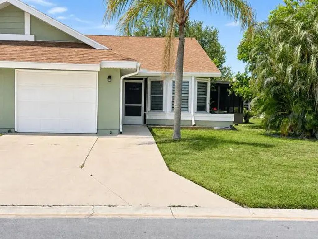 1478 Se Larkwood Circle, Port St. Lucie